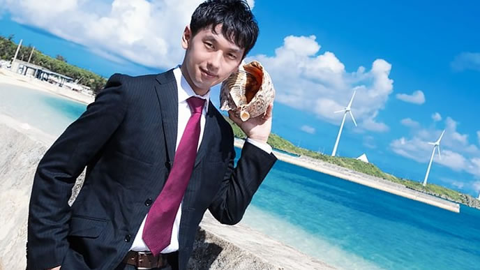 自由すぎる仕事をしている男性
