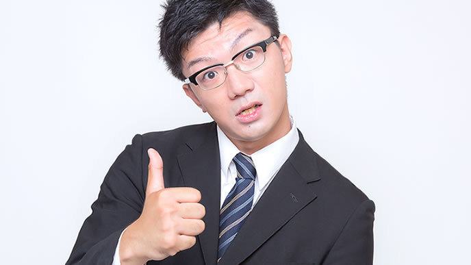 知ろうとする男性