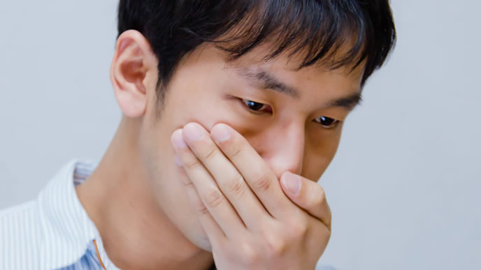 言ってはいけない事を知っている男性