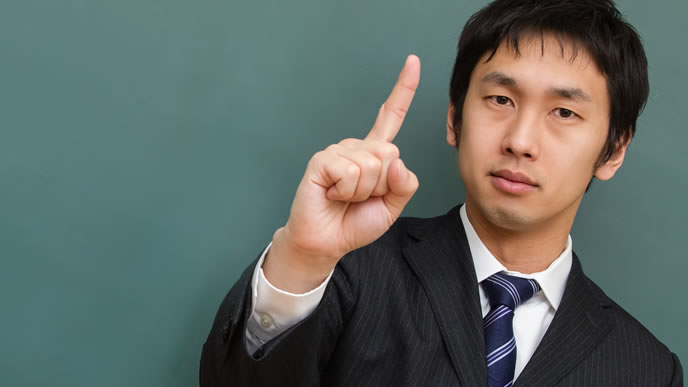 仕事内容を説明する熱血漢