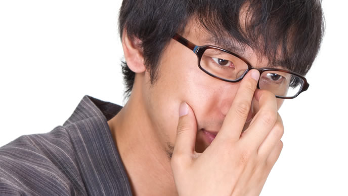 何か閃いた和風の男性