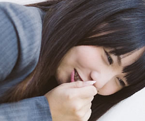 インターネットを有効活用している女性