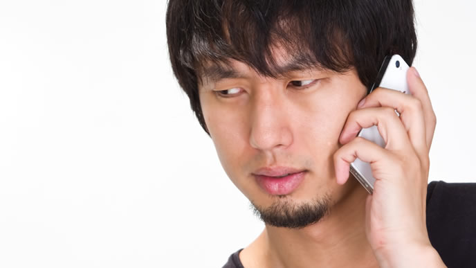 折り返し電話したのに留守電だった男性