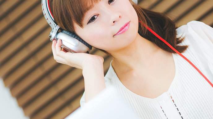 就職の理想が高い女性
