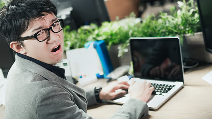 サービス残業を迫る上司