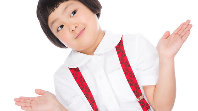 表現力豊かな疑問に思う女の子