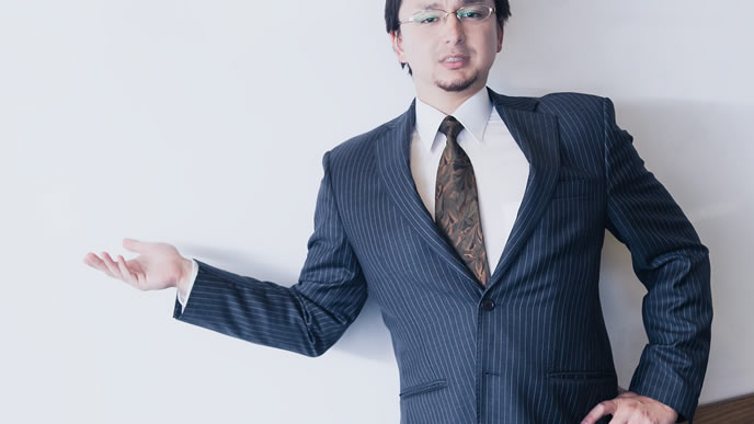理由をあげよと威圧する男性