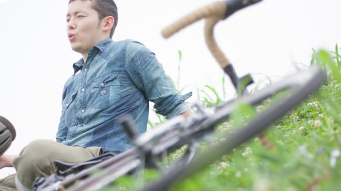 自転車業界に転職を考えている男性