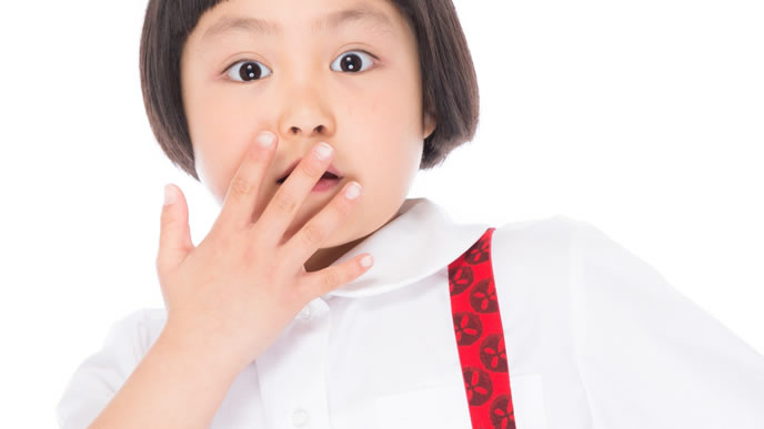 新事実を知って驚く小学生