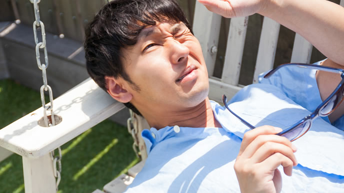まぶしい光で起きたフリーター