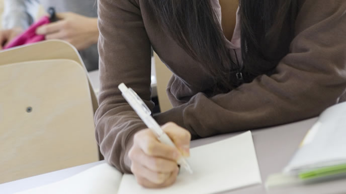 採用試験の対策を万全にする大学のゼミ