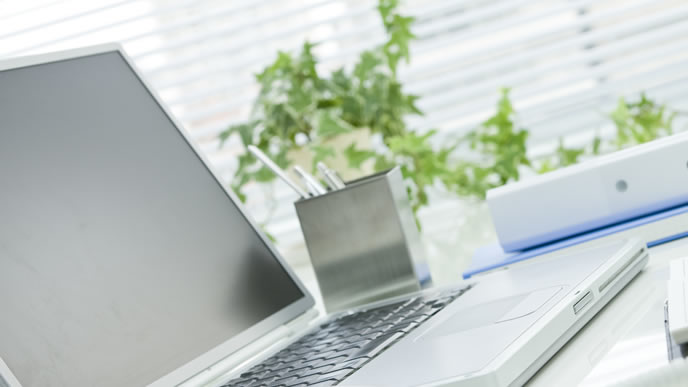 WEBで筆記試験する制度を取り入れた企業