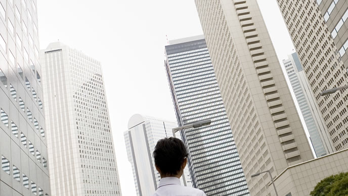 就職活動中の男性