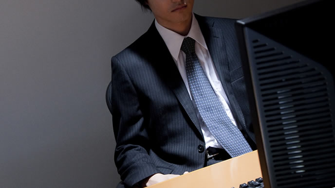 奨学金の返済が滞り困る社会人