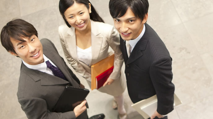 お互いを高め合う会社員