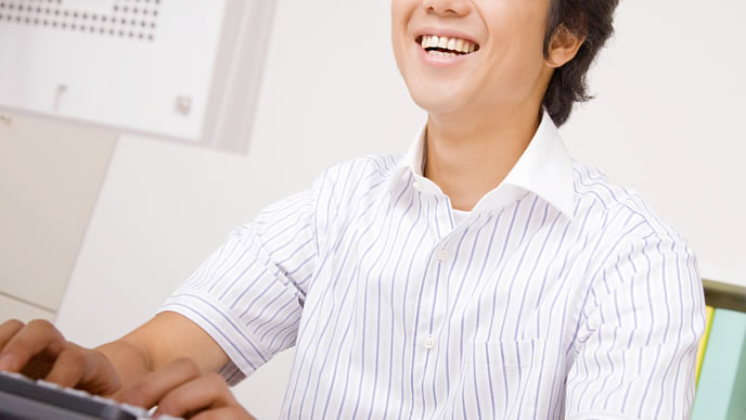 ハロートレーニングを受講する男性