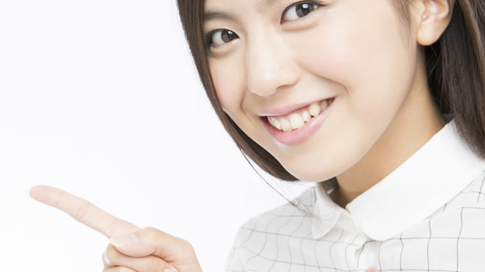 給付期間延長の注意点を伝える女性