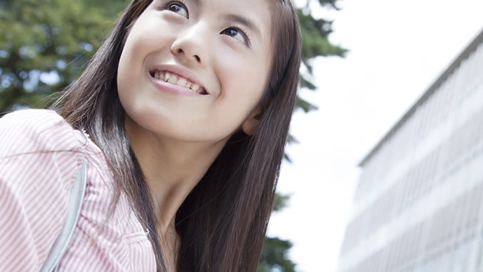 夢に向かって進む女子大生