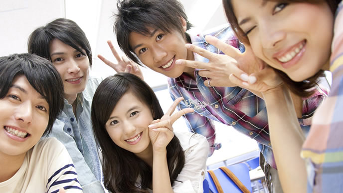 見事内定をゲットした大学生達