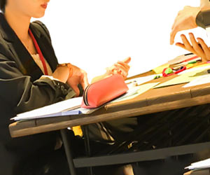 カウンセリングを受ける女性