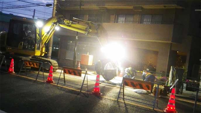 工事現場で働く日雇い労働者